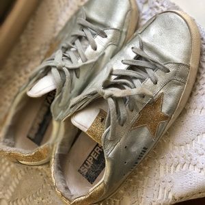 Distressed Superstars